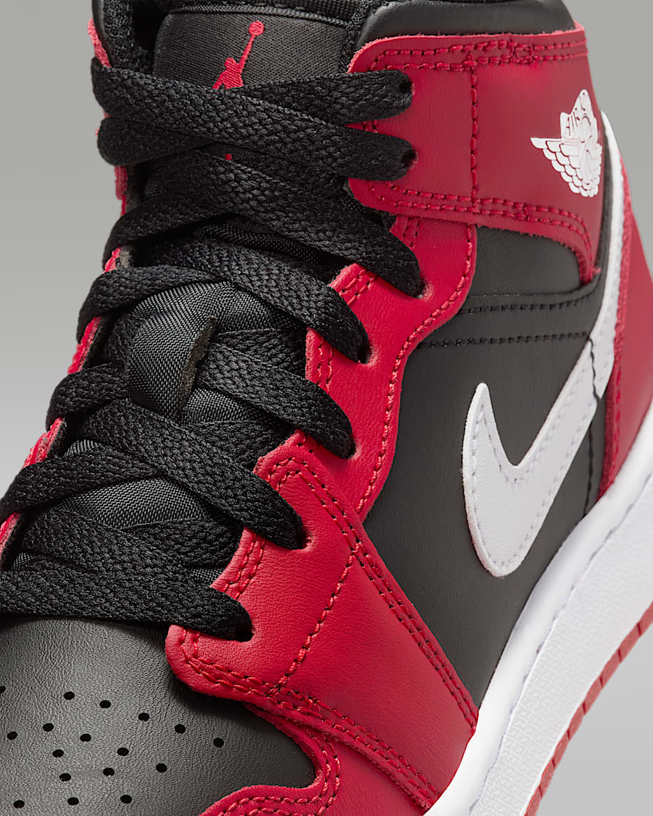 Black and red jordan sneakers clearance